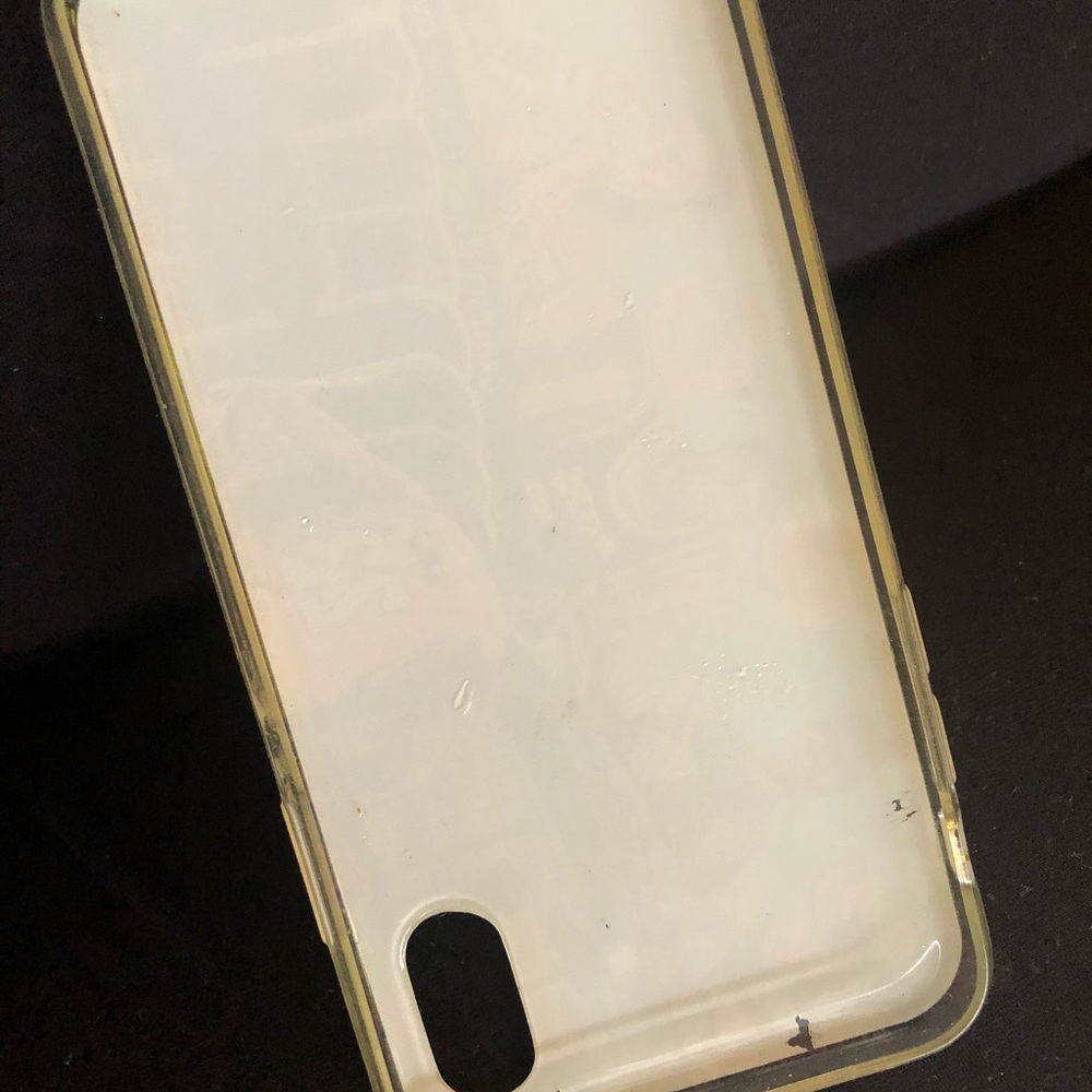 Lakers case - Picture 2 of 4